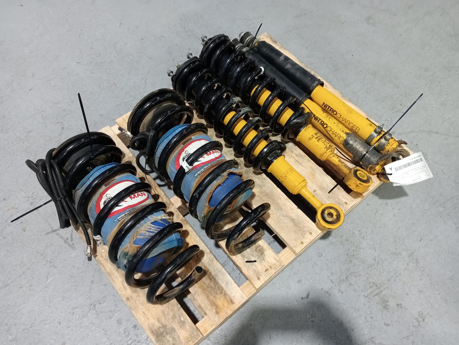 8831085