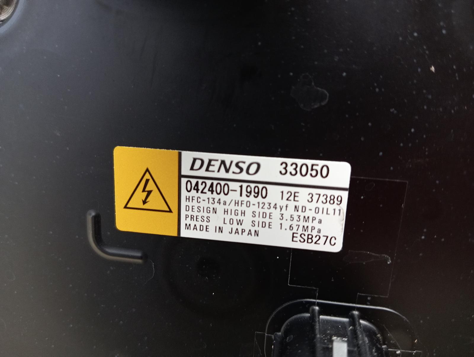 8951279