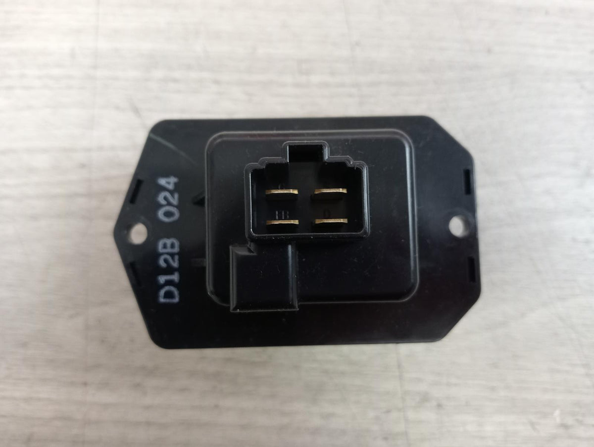 8997687