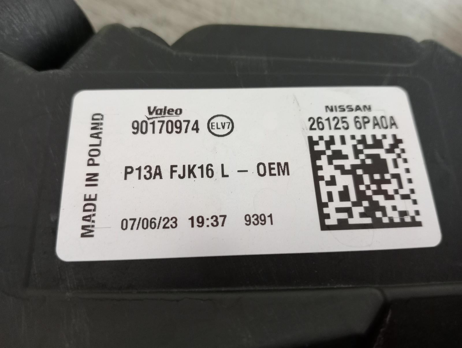8960805
