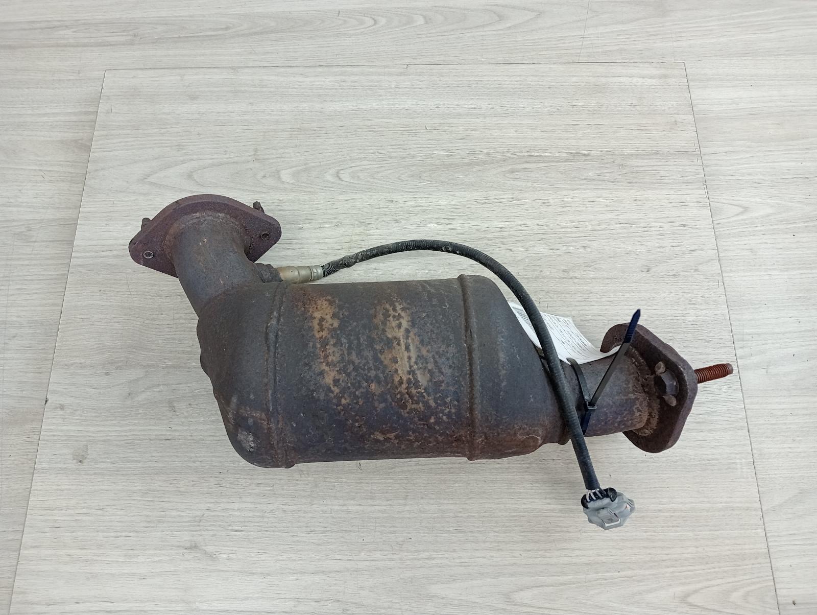 HOLDEN COMMODORE CATALYTIC CONVERTER UNDER CAR-CAT TYPE, 3.6, LE0/LY7, W/ OXYGEN