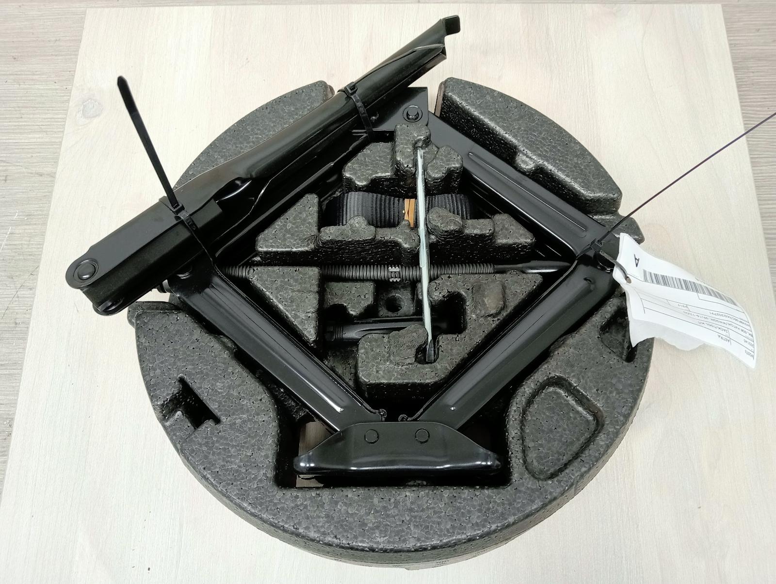 8958964