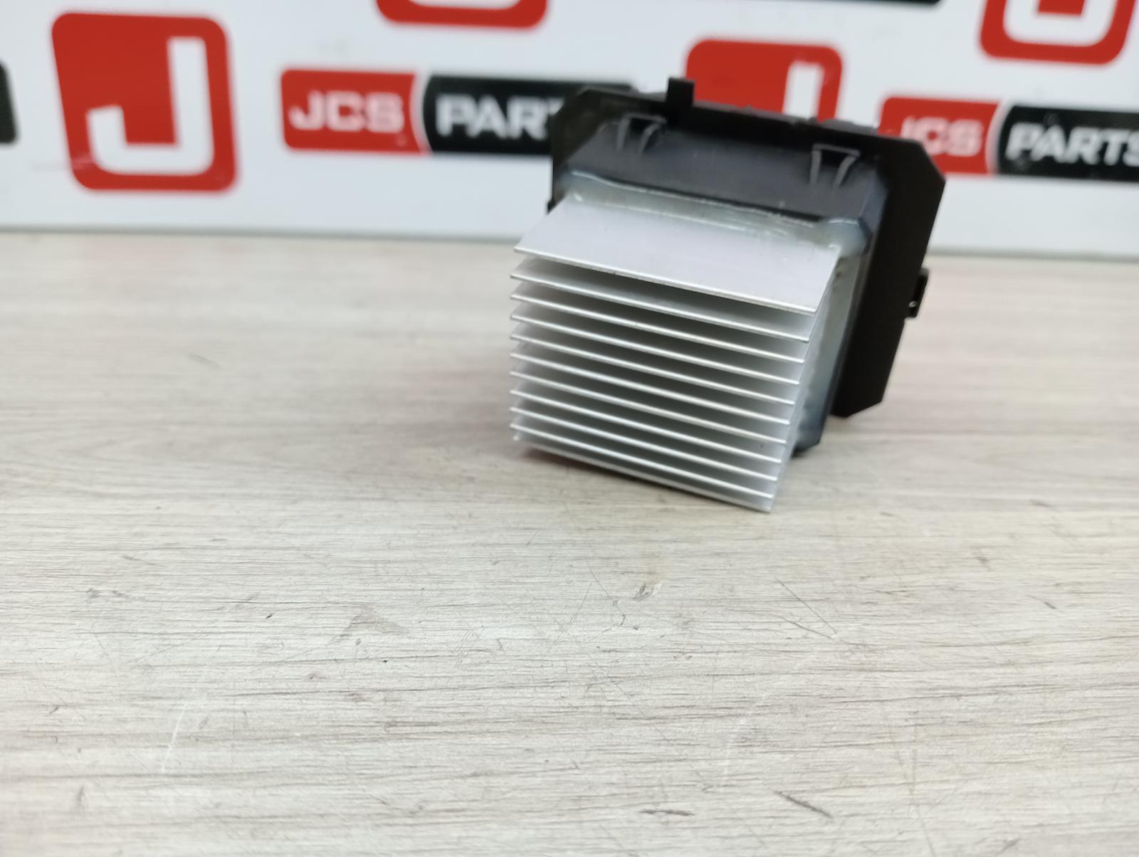 8969642