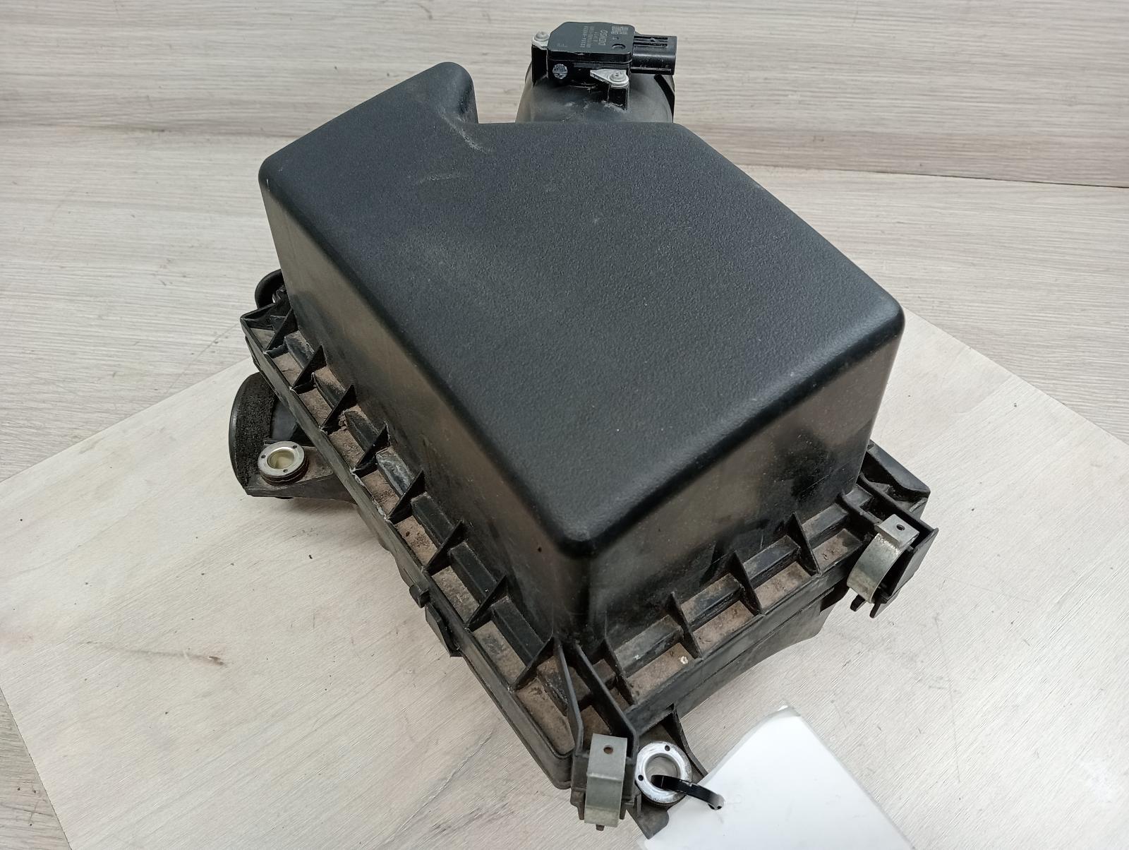 8950772