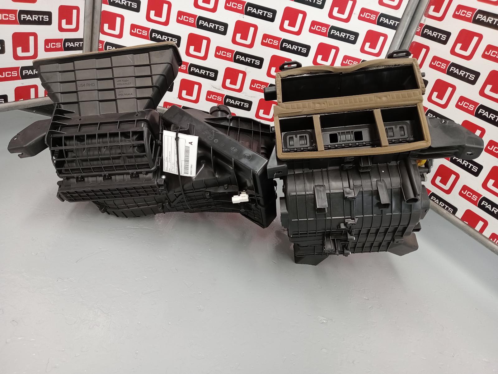 8872436