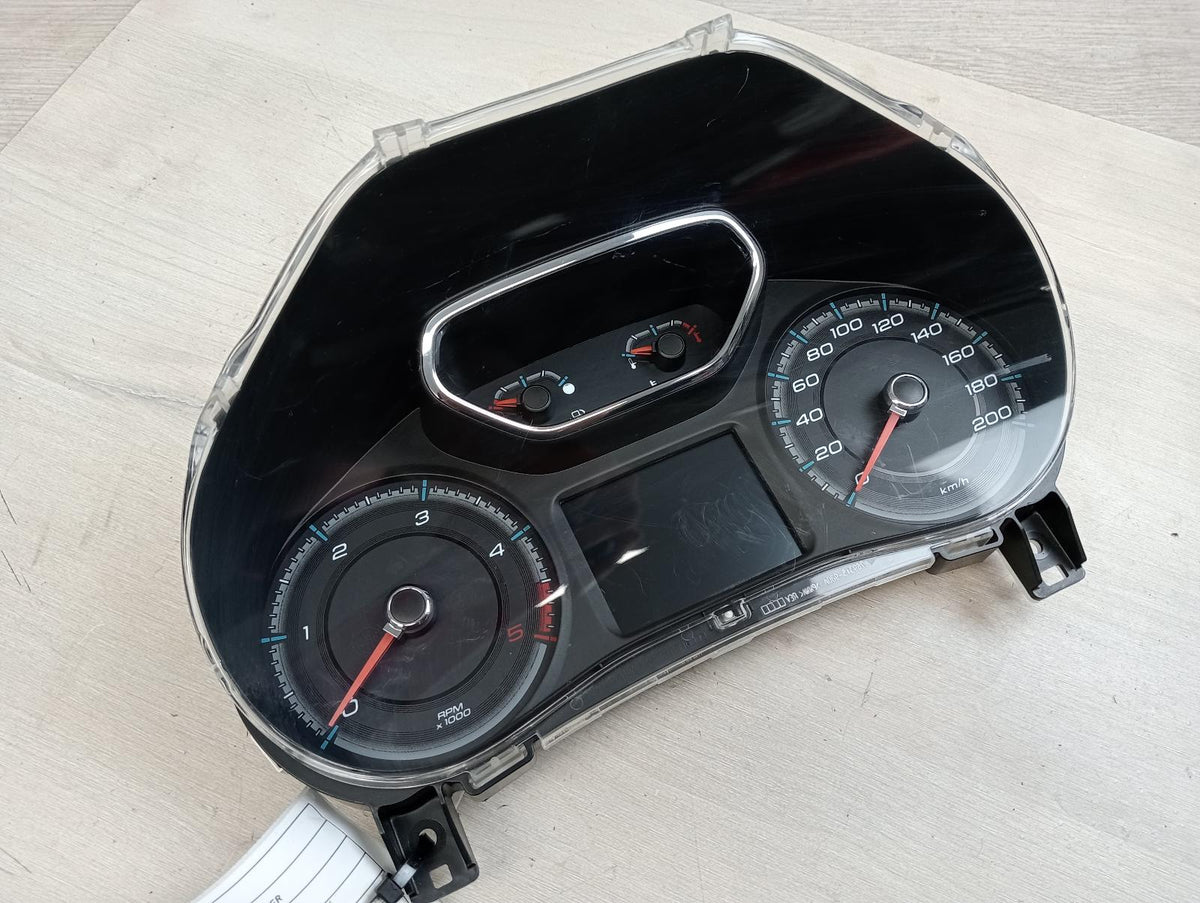HOLDEN COLORADO INSTRUMENT CLUSTER AUTO T/M, RG, 07/16-12/20 2017