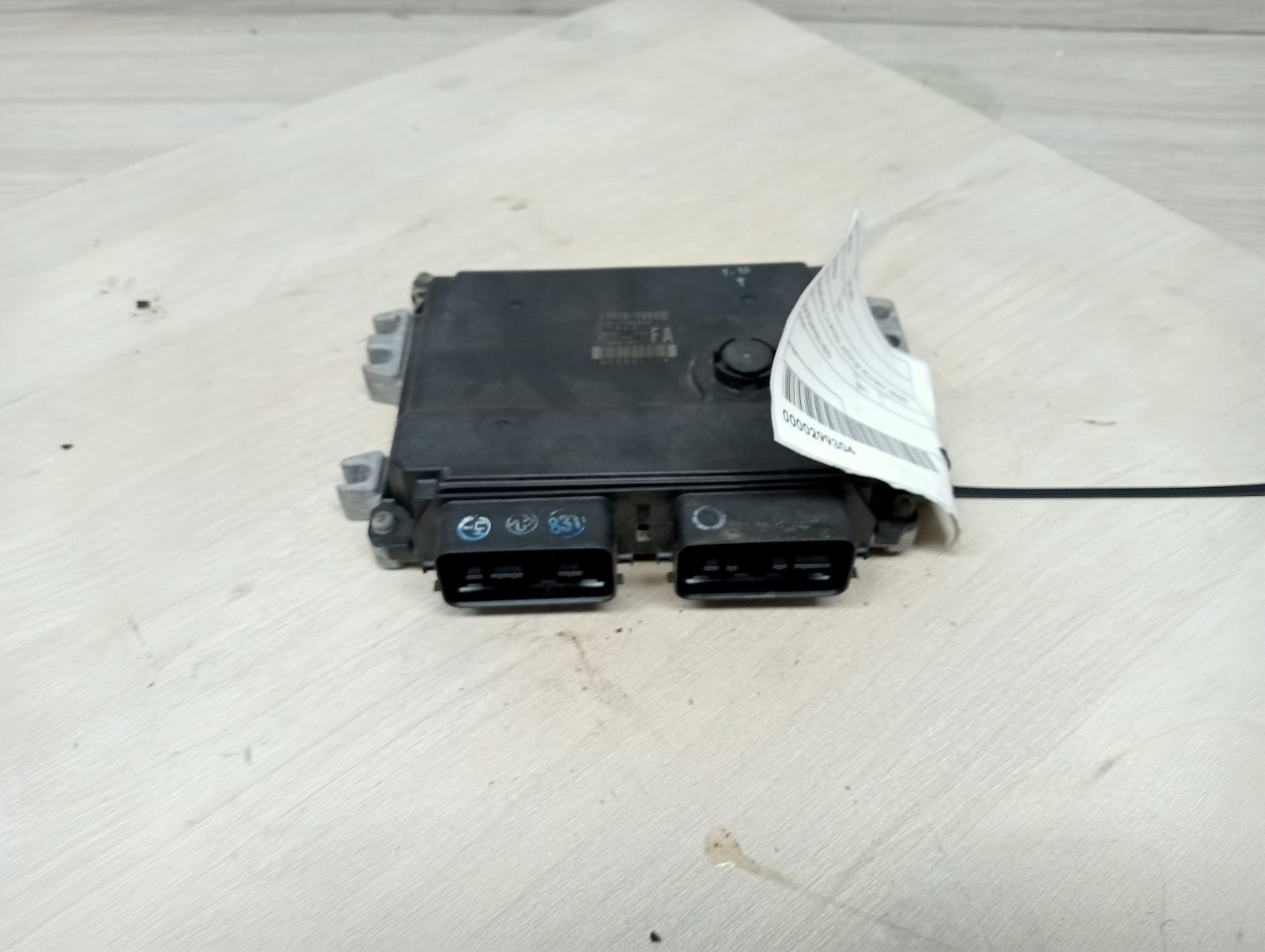 8903488