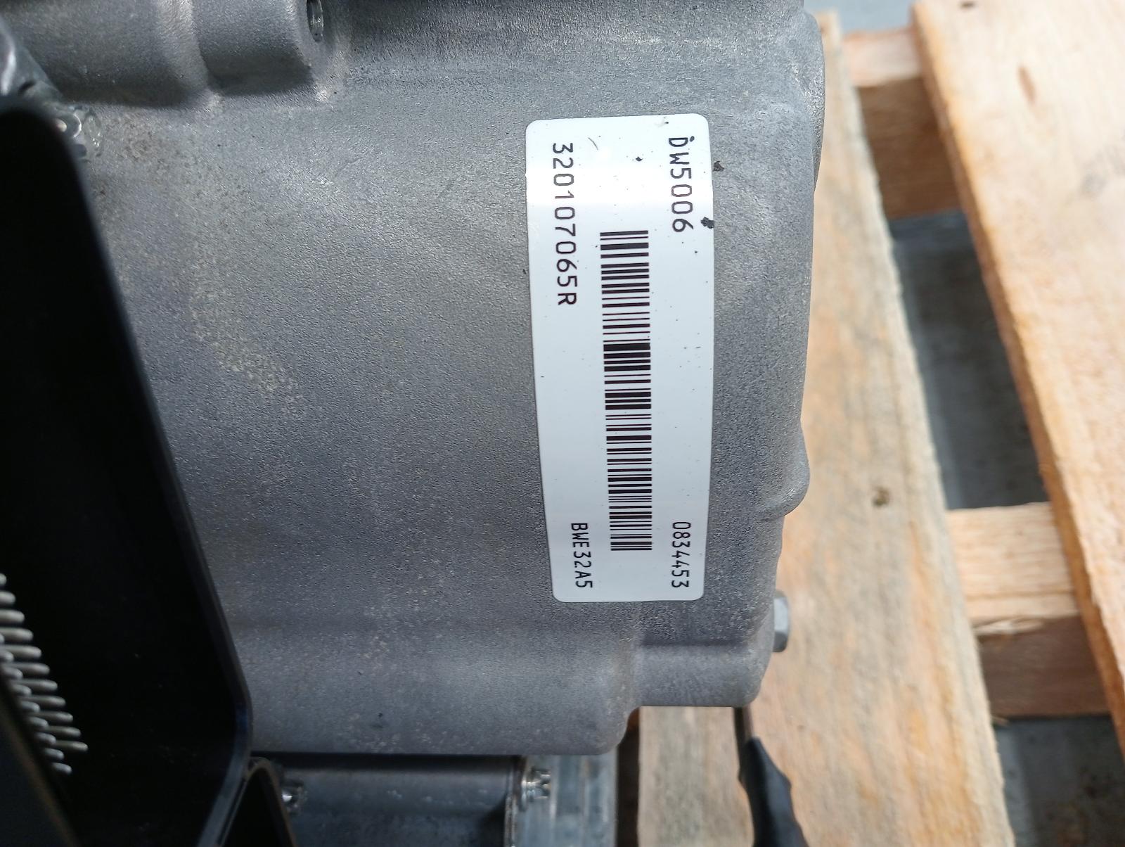 8960800