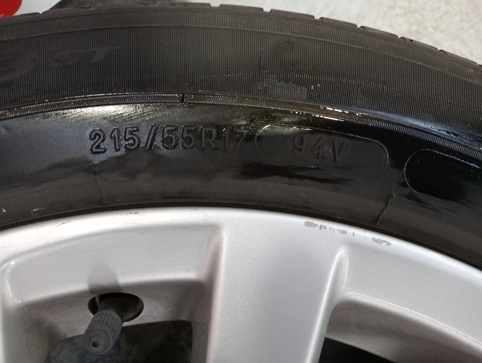 8945977