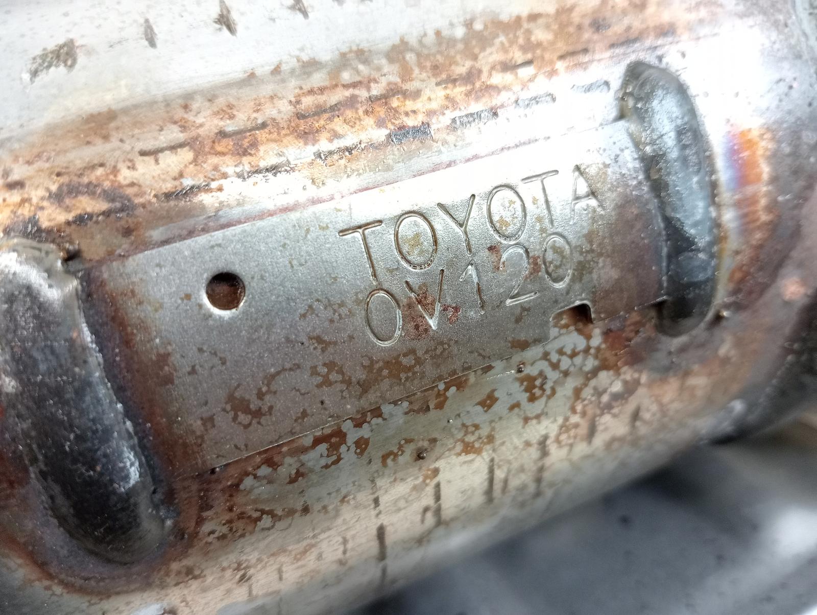 8977716