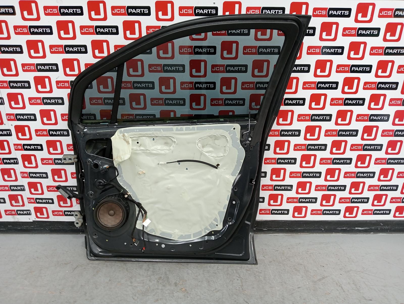 8976811