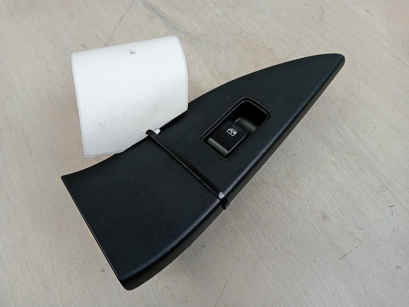 SUBARU FORESTER POWER WINDOW SWITCH LH REAR, SJ, 12/12-08/18 2013