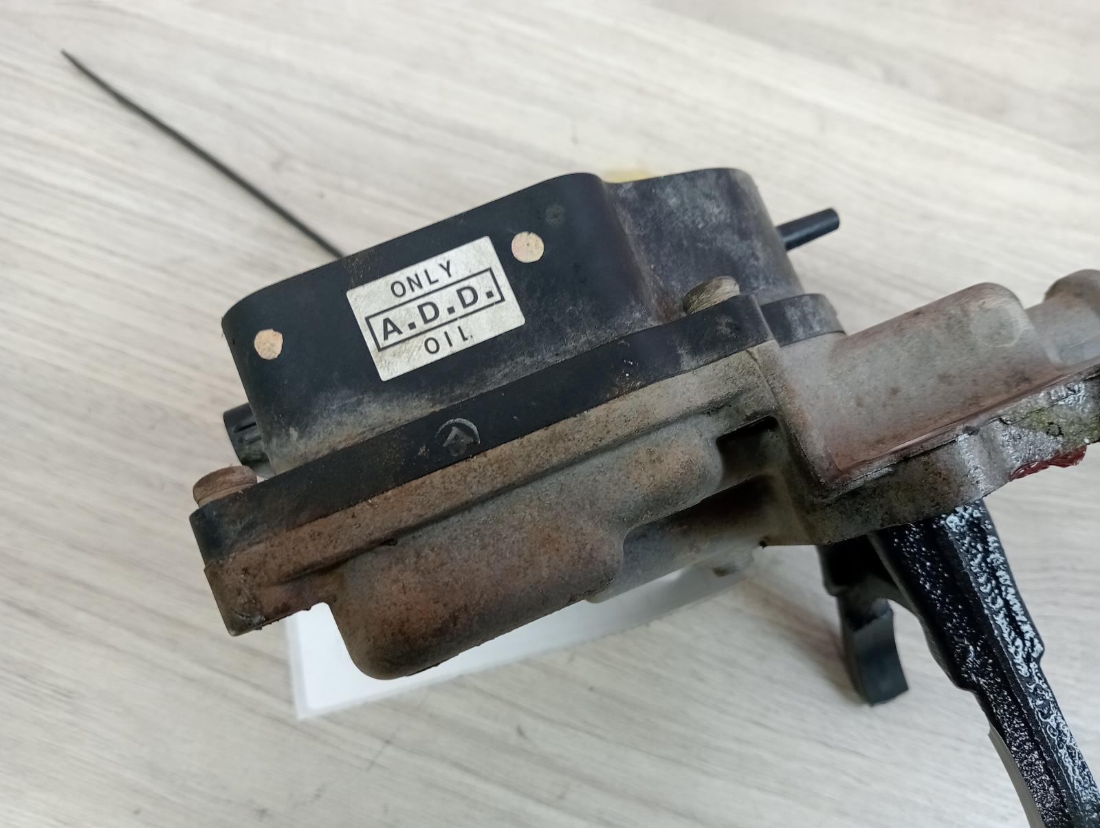 8972280