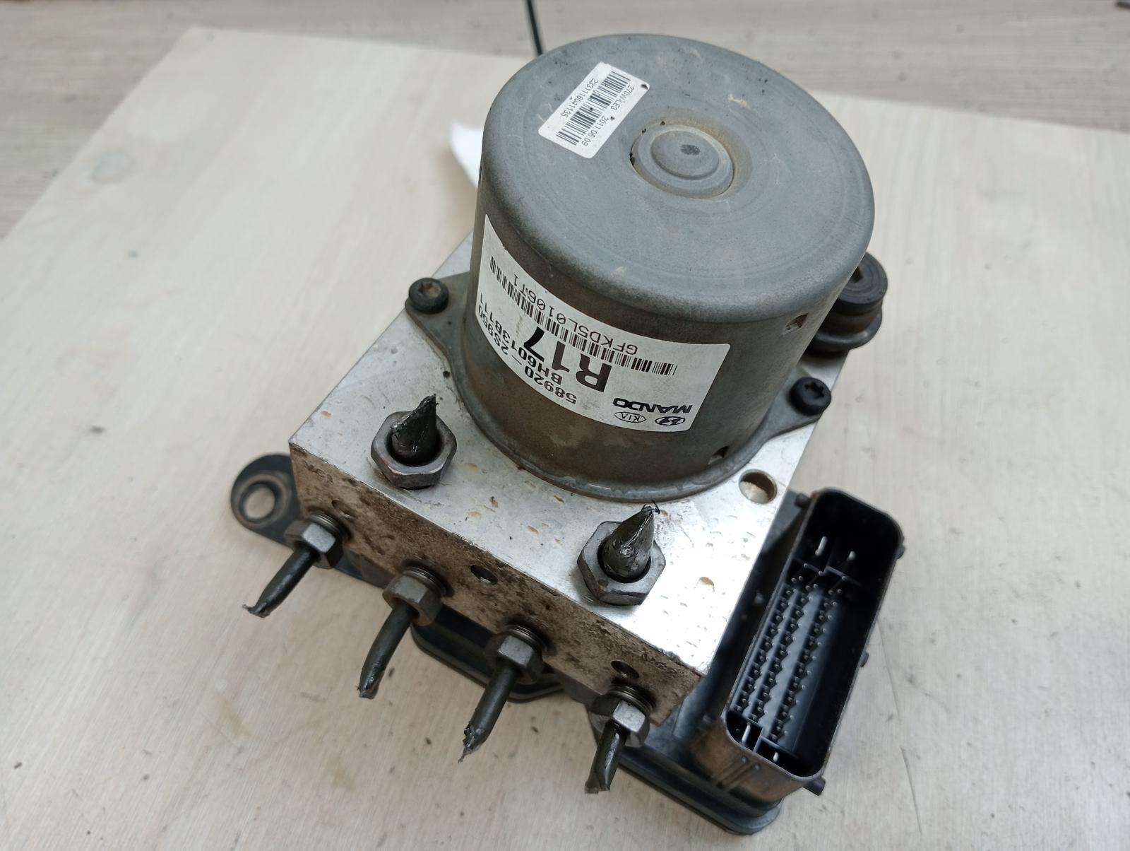 8964826