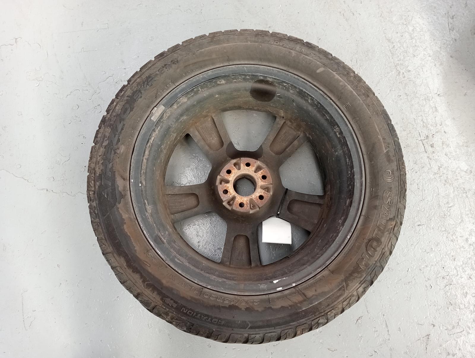8976860