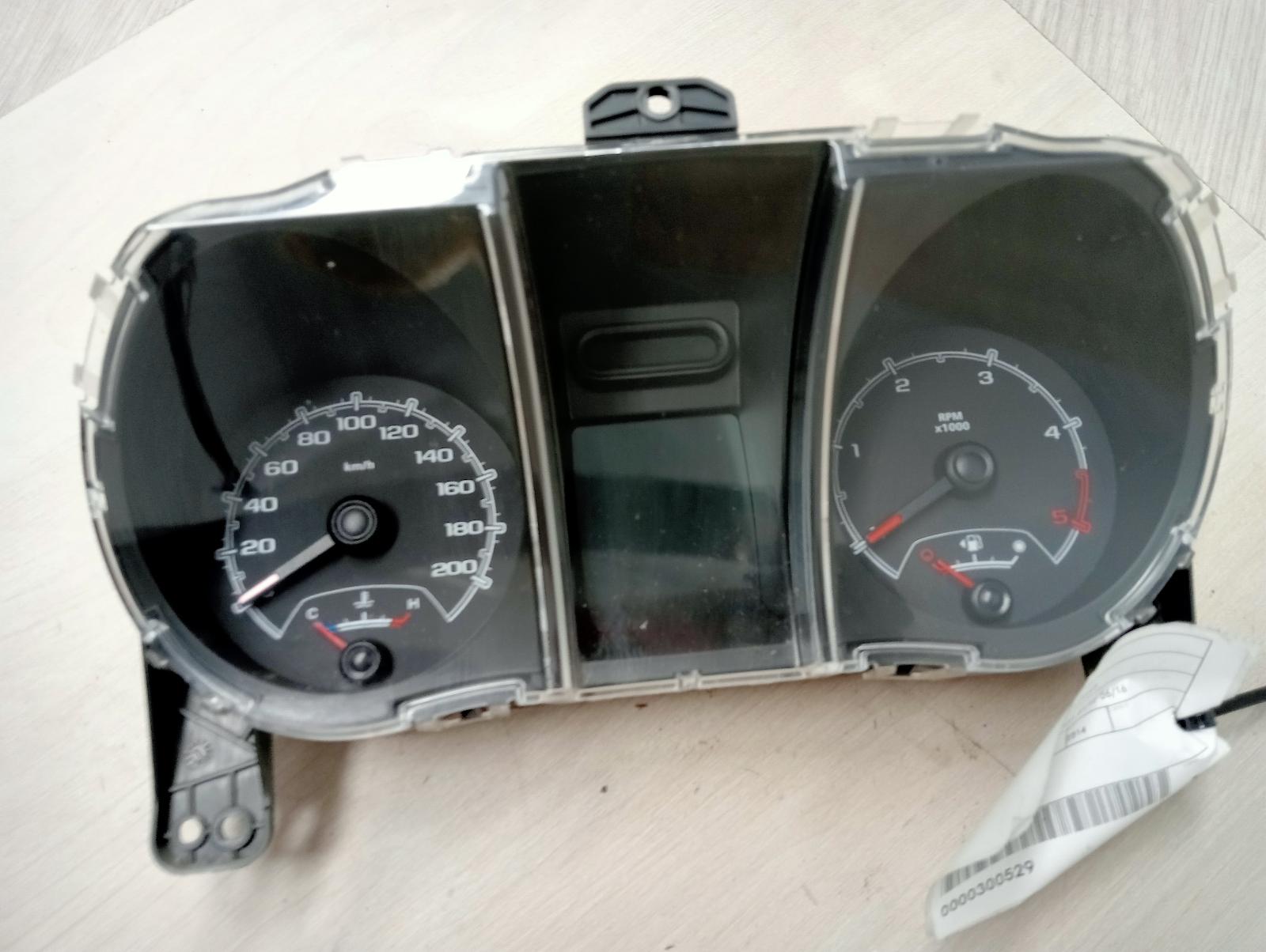 HOLDEN COLORADO INSTRUMENT CLUSTER AUTO T/M, 2WD, LS/LT/LX, RG/RG7, 01/12-06/16