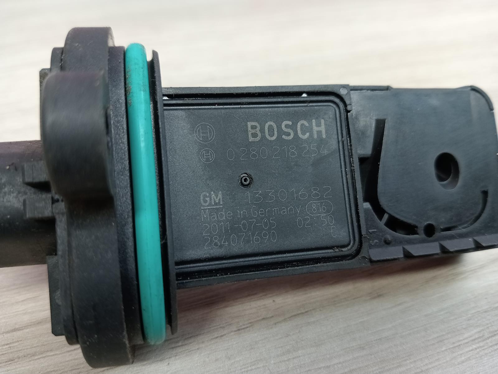 8982099