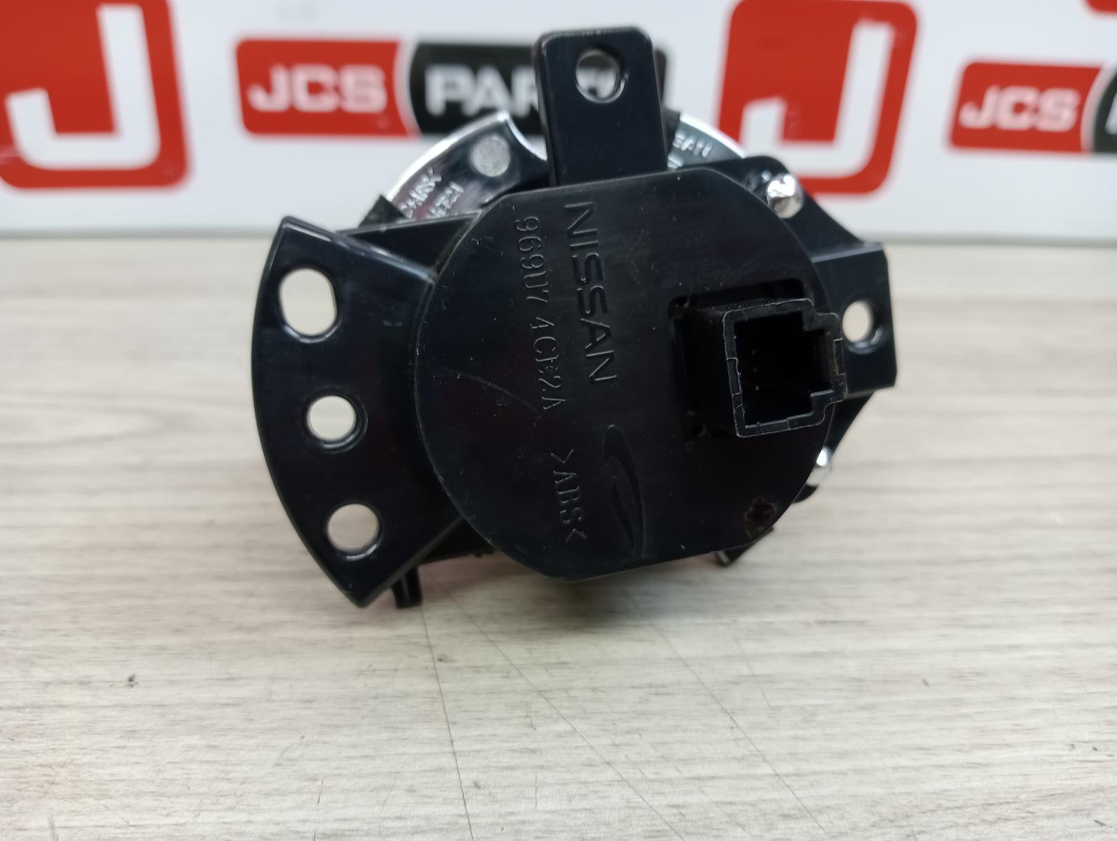 8950140