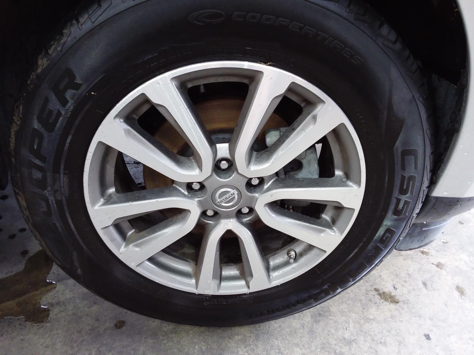 8953742