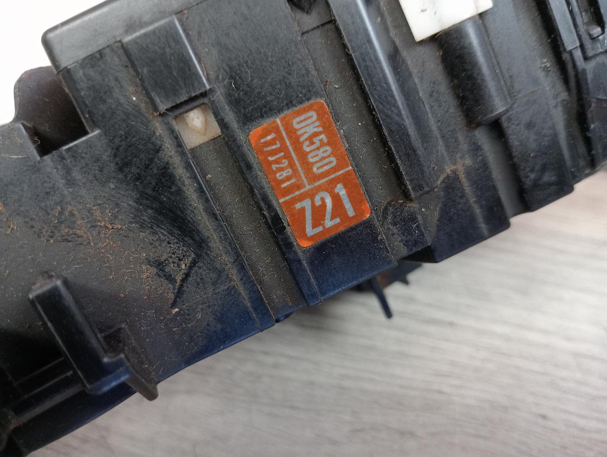 9051596