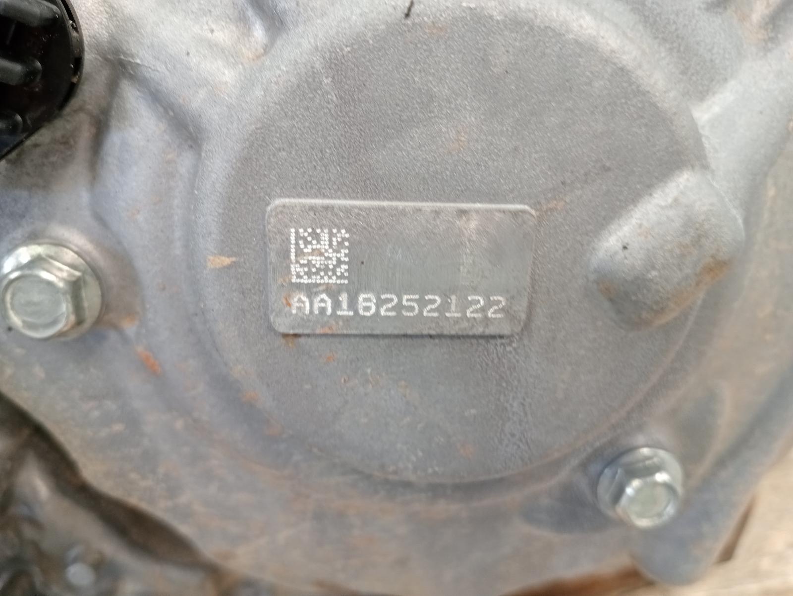 8872552