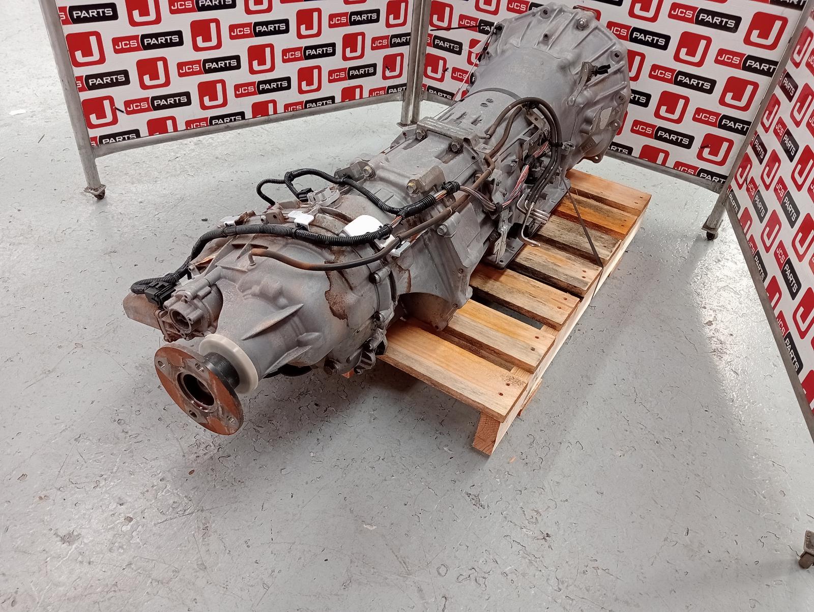 8950186