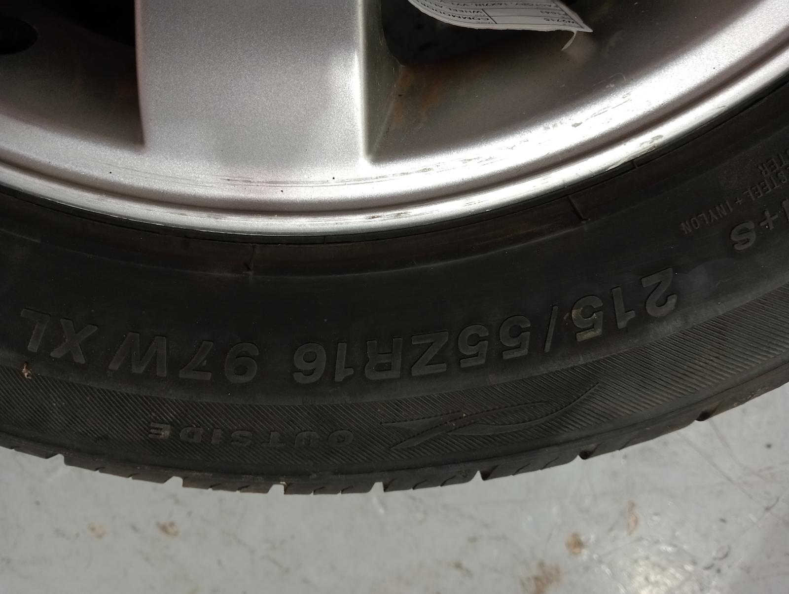 8976094
