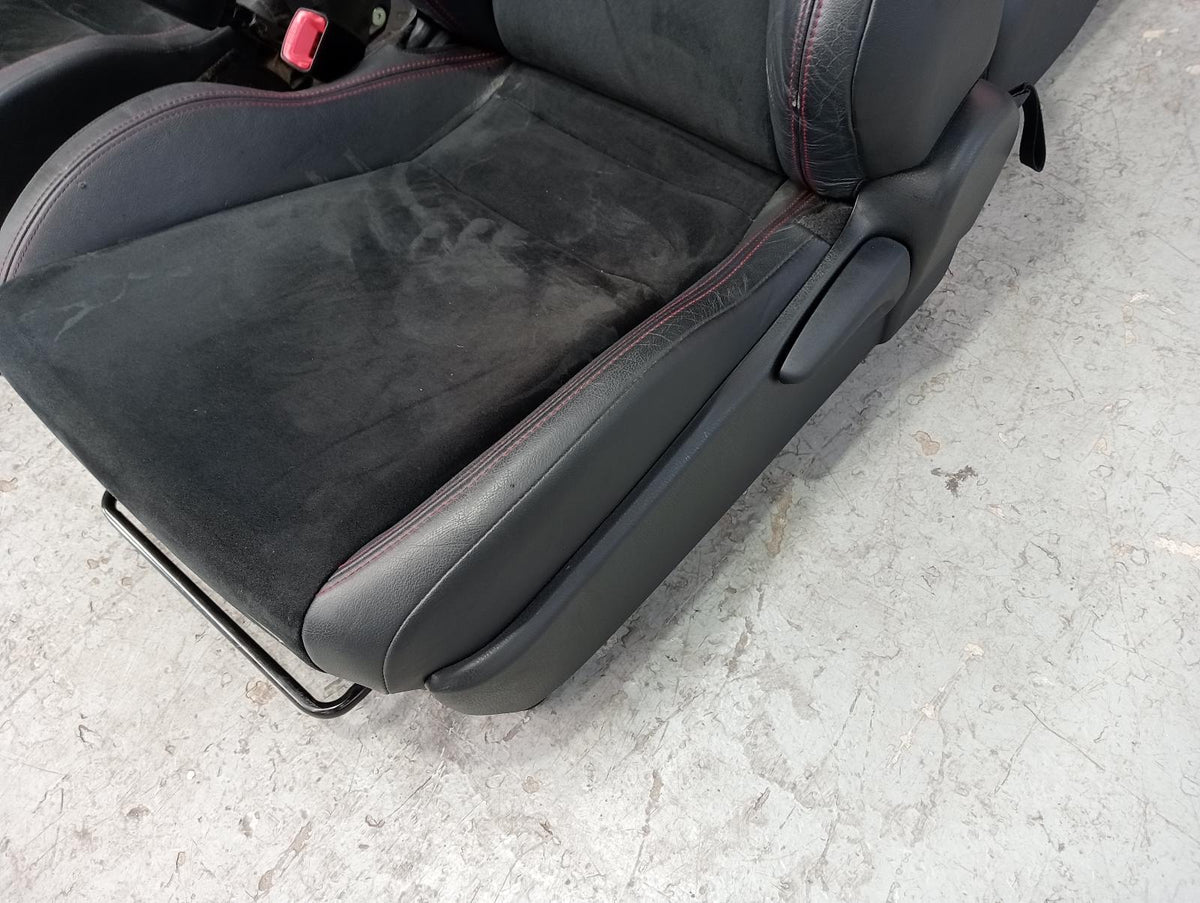 8997489