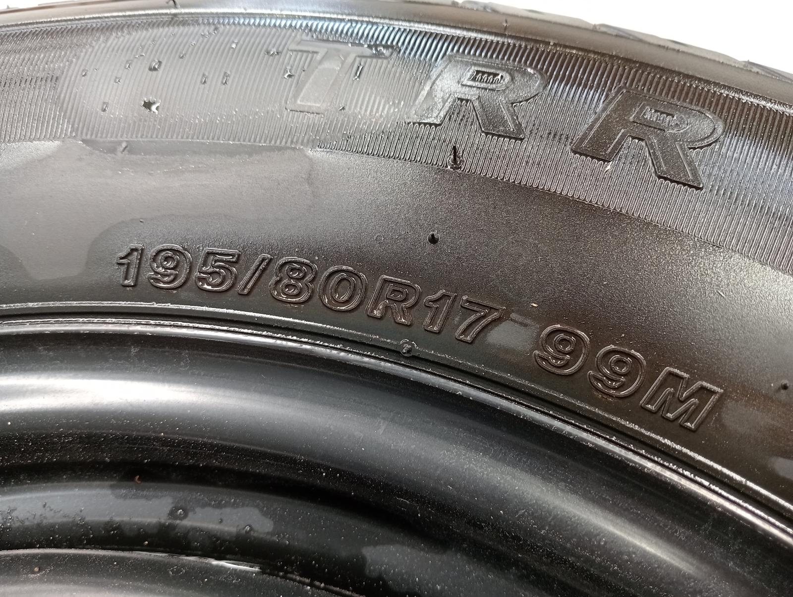 8837561
