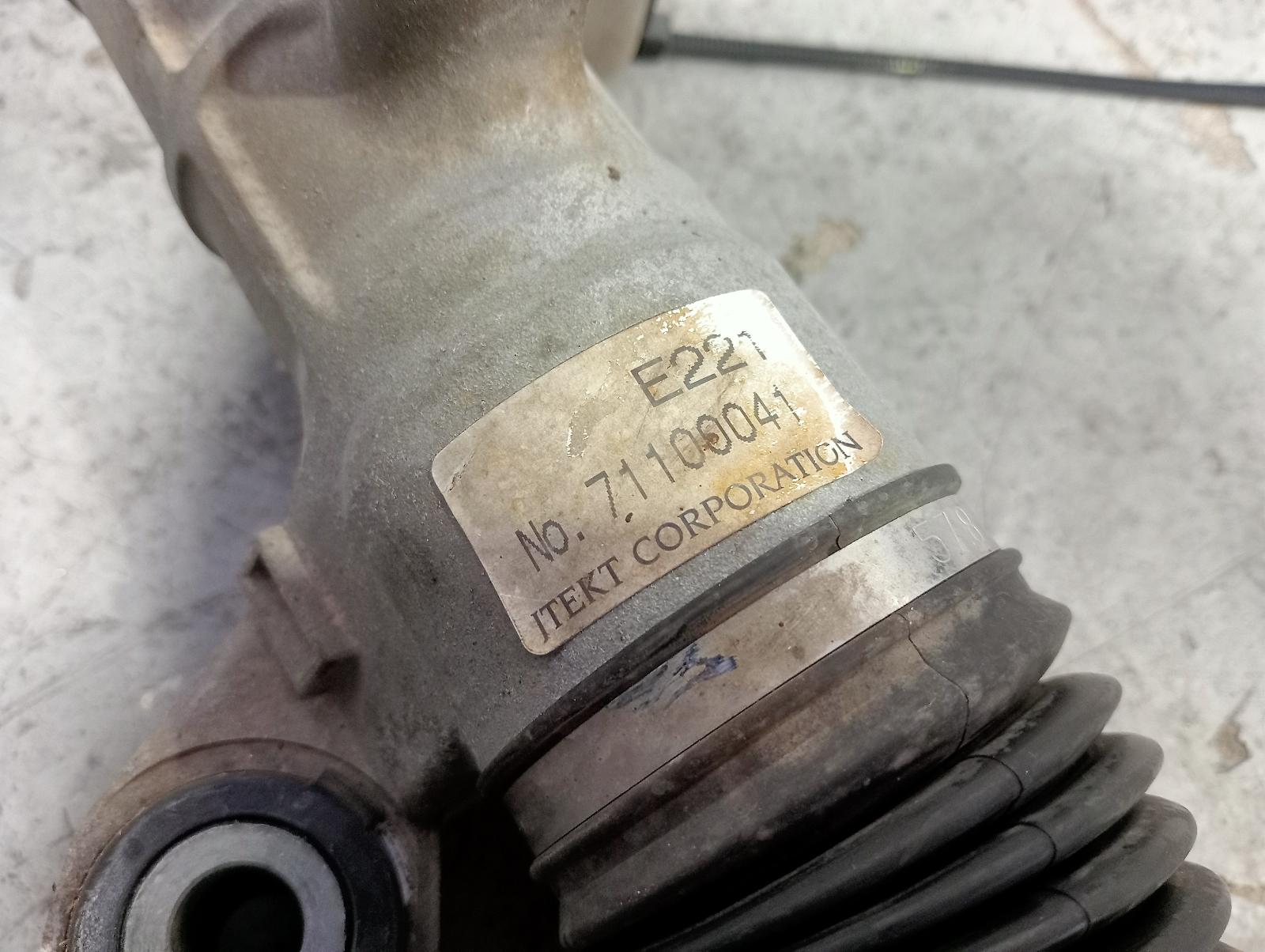 8963992