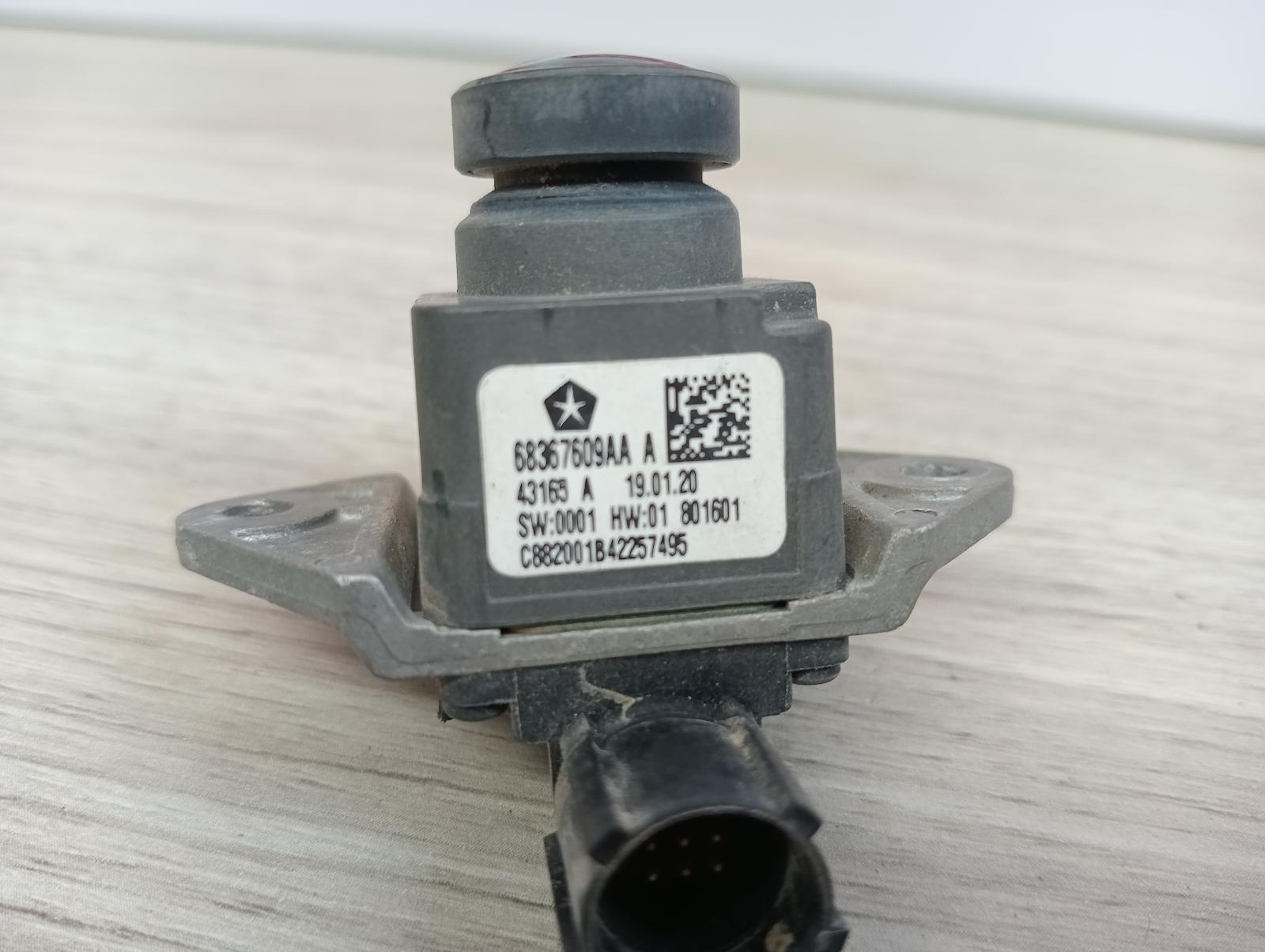 8950121