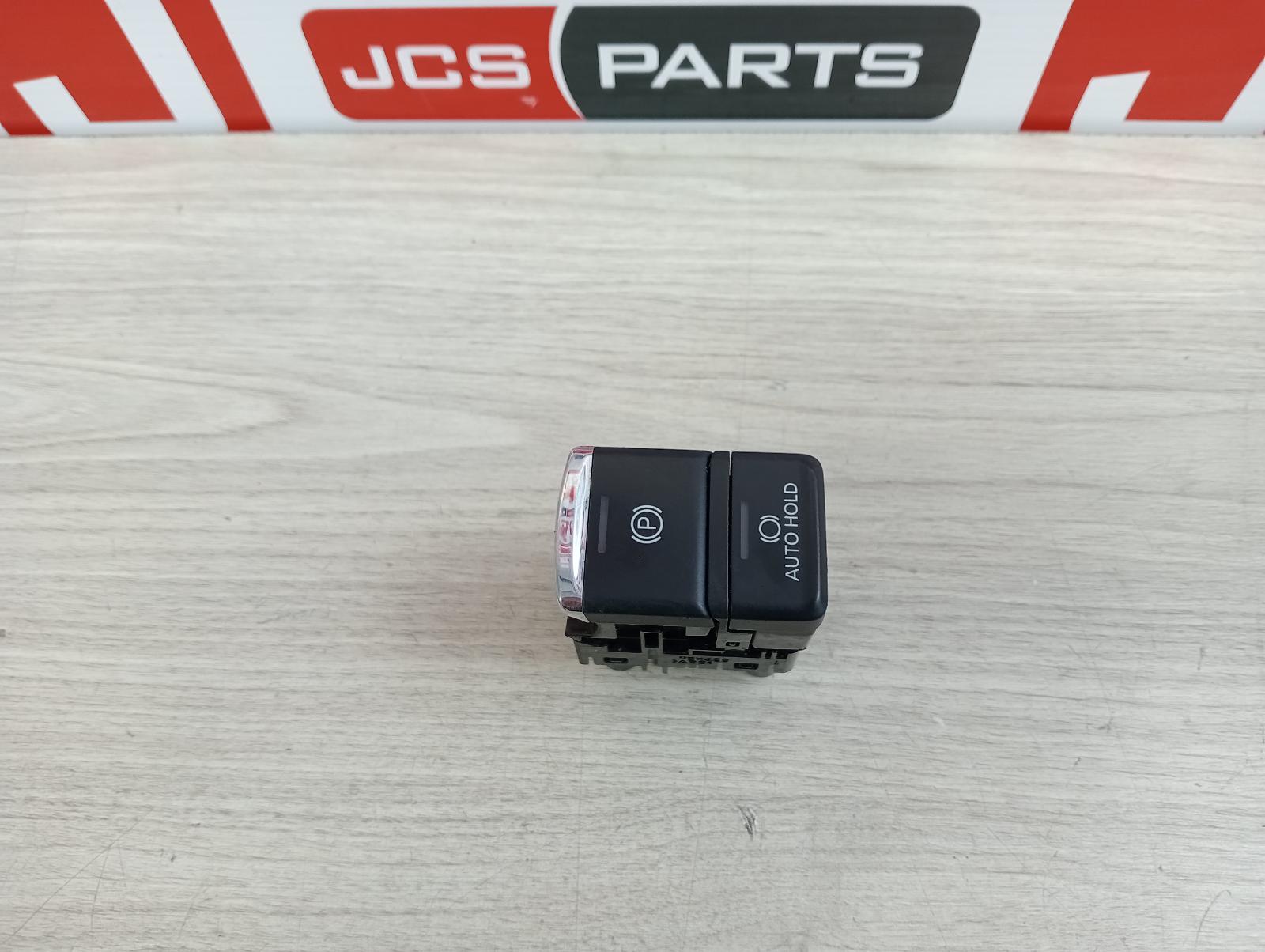 8962724