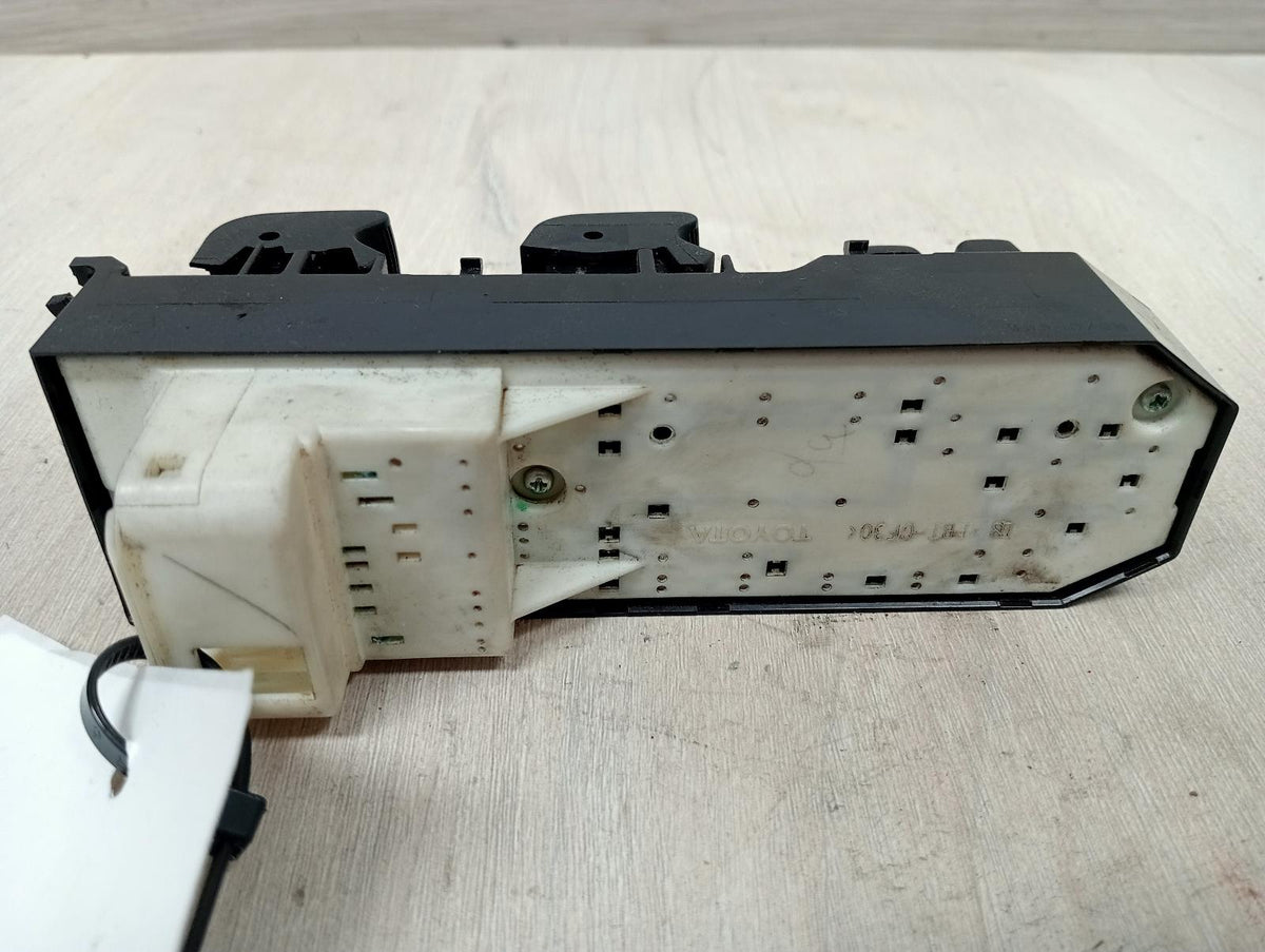 9008250