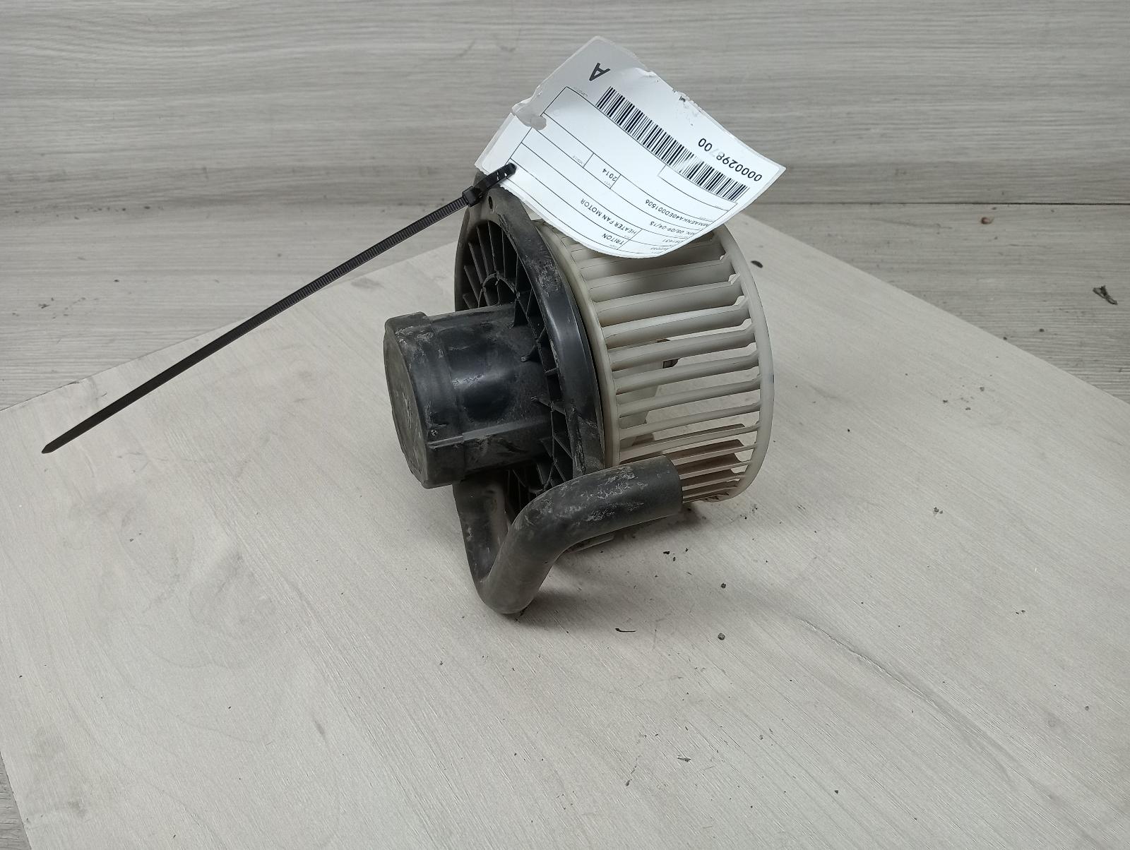 8947663