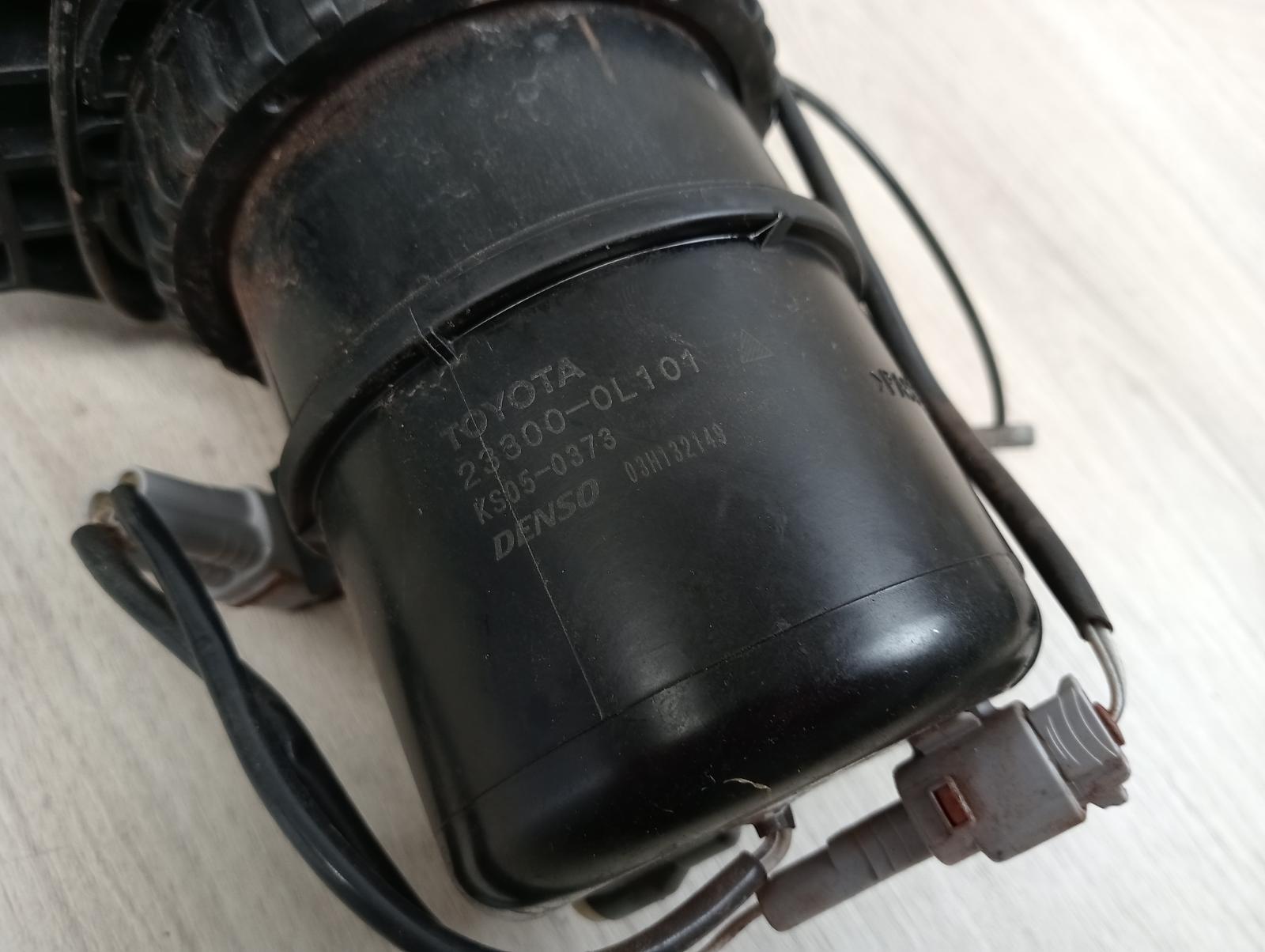 8950827