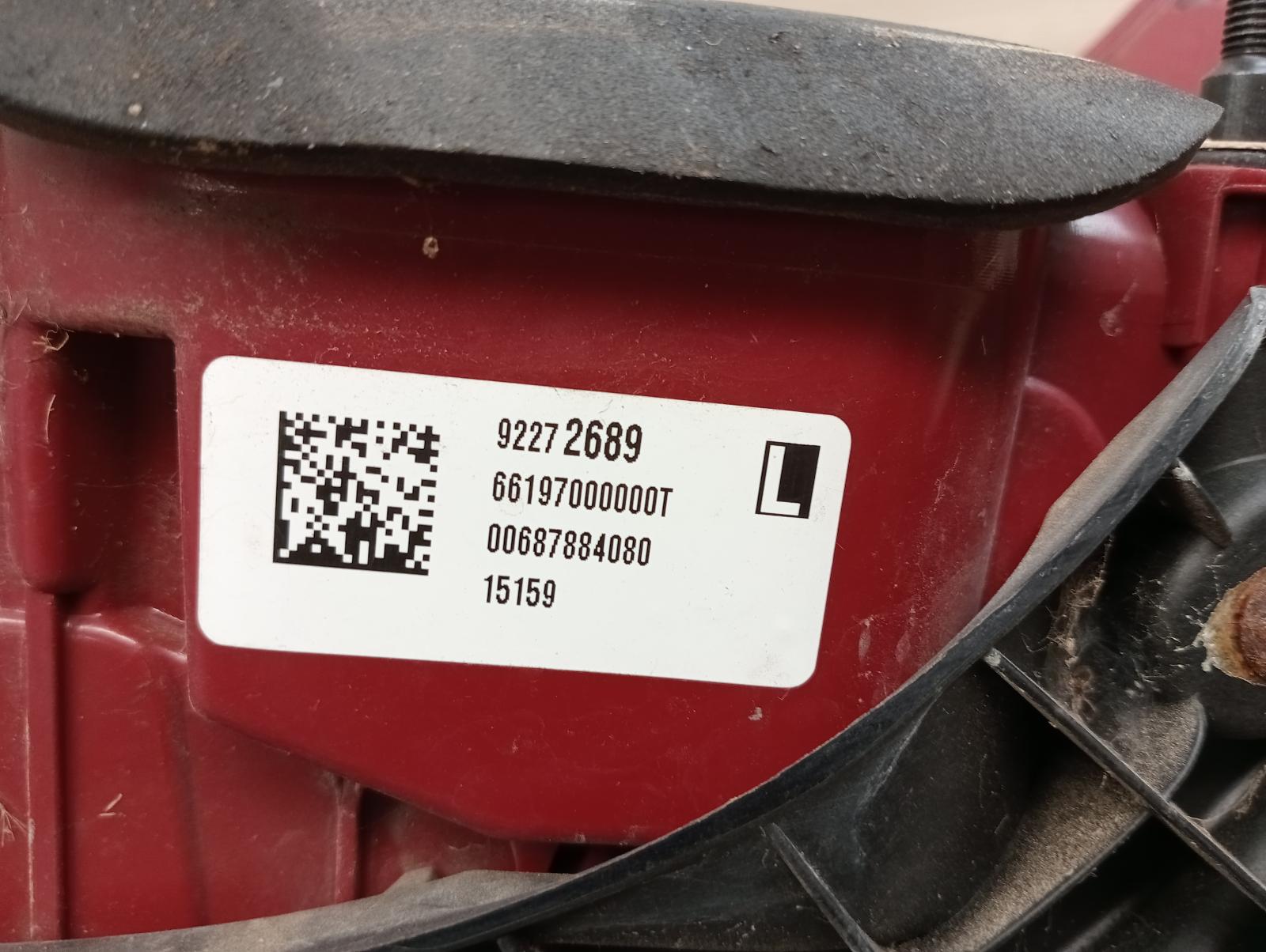 8982561