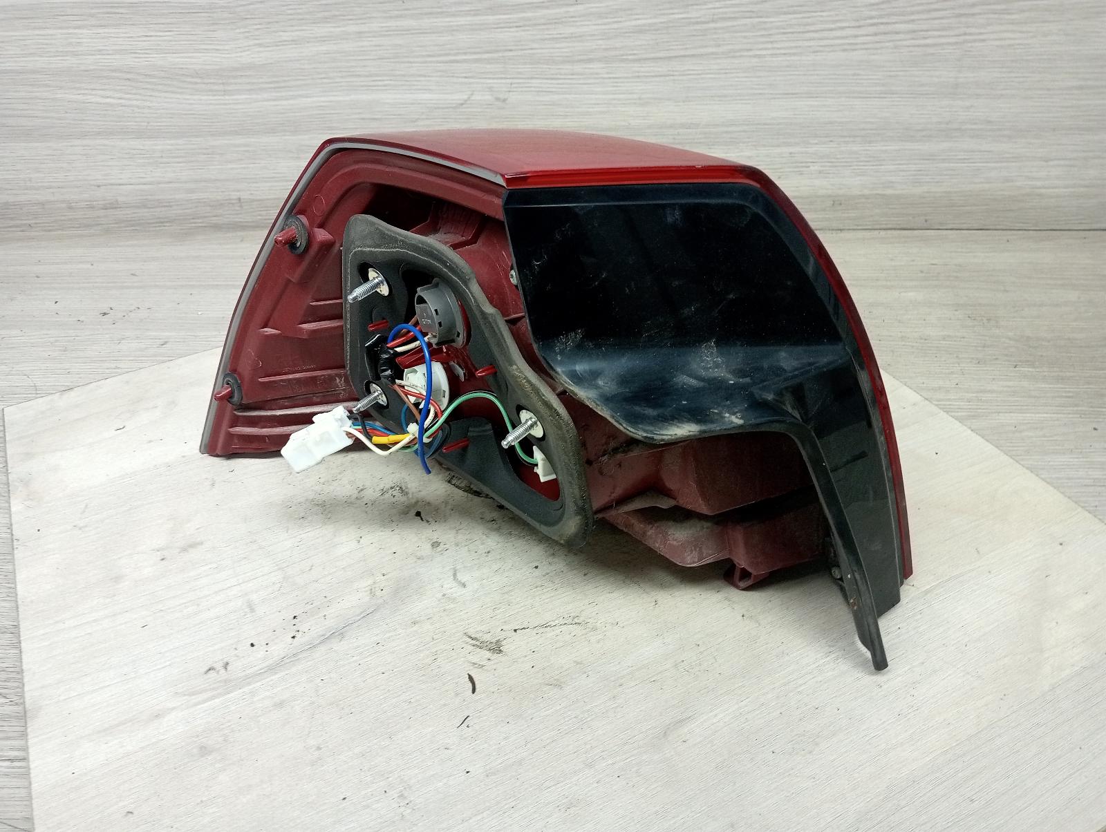 8971757