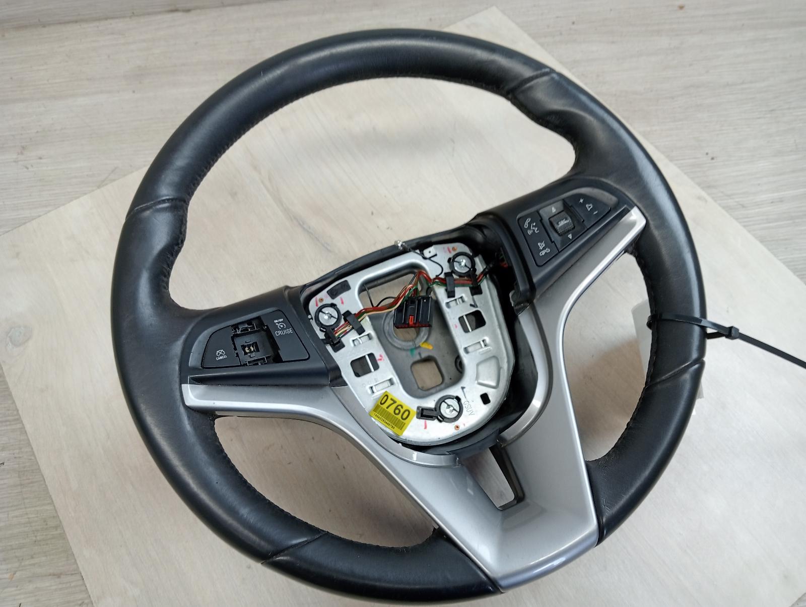 8951593