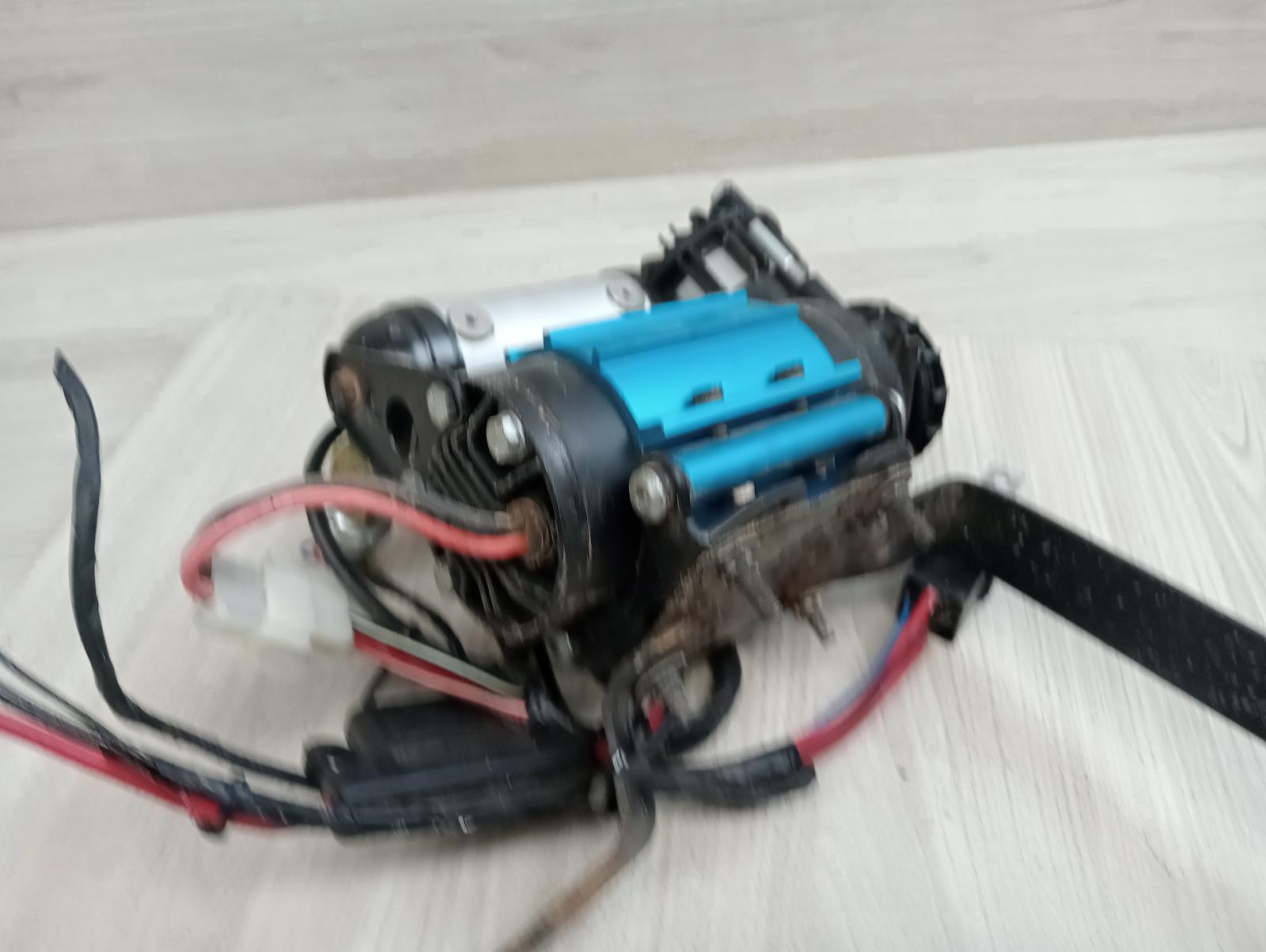 8710710