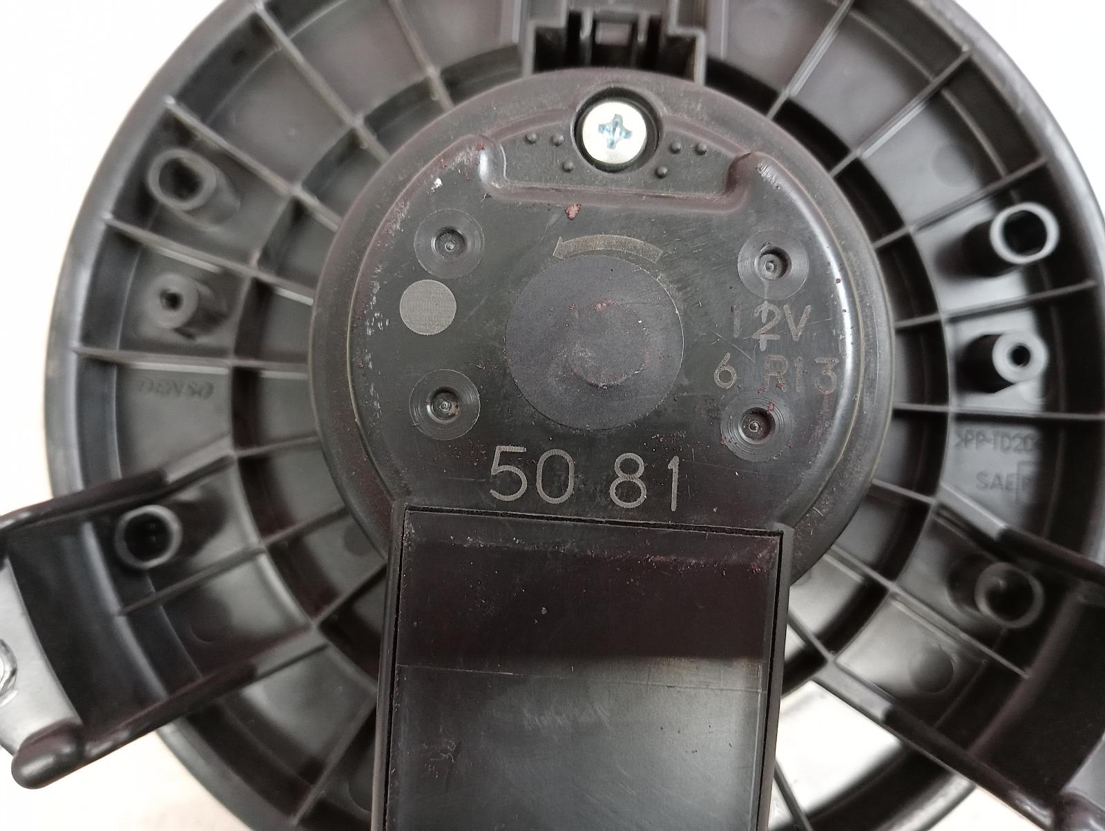 8959811