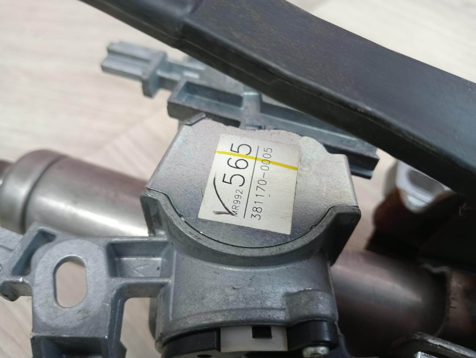 8953406