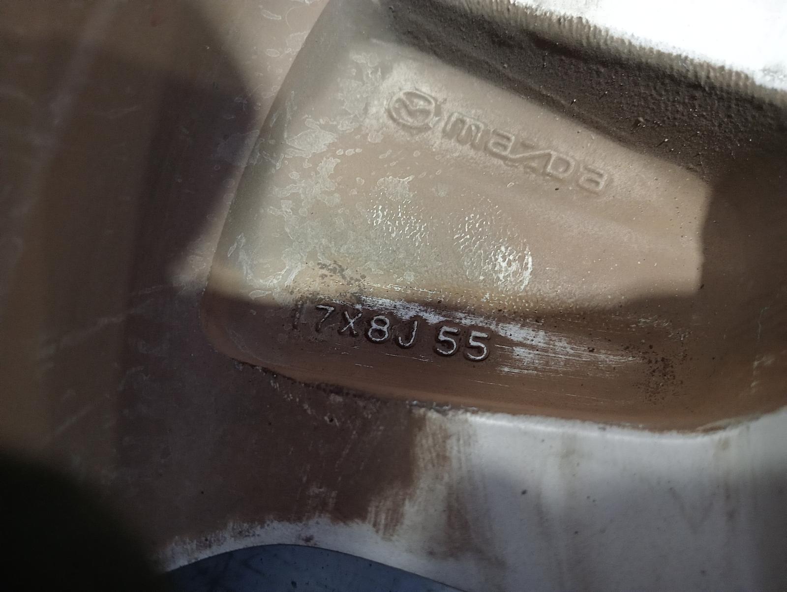 8945995