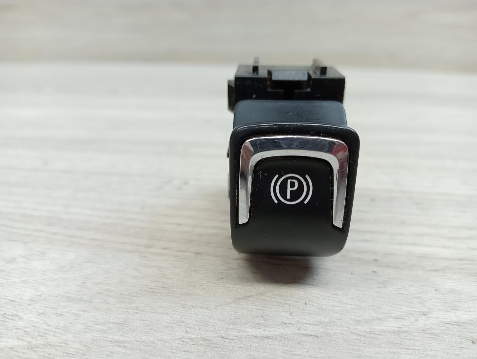 8856800