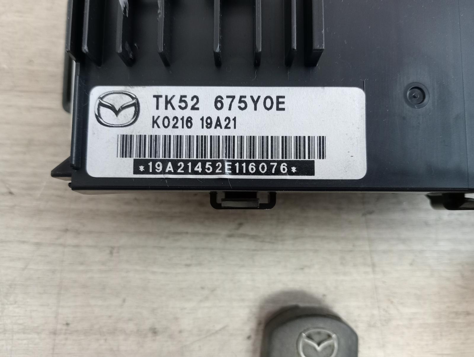 8949128