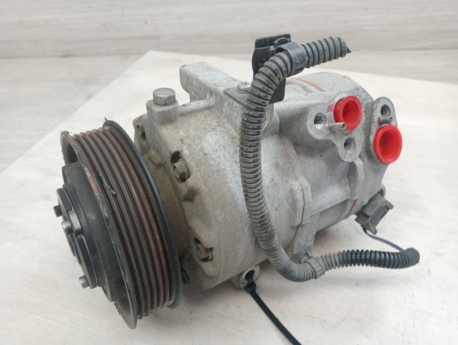 HYUNDAI TUCSON A/C COMPRESSOR PETROL, 2.0, G4NC, TL, SMALLER OUTLET, 06/15-06/18