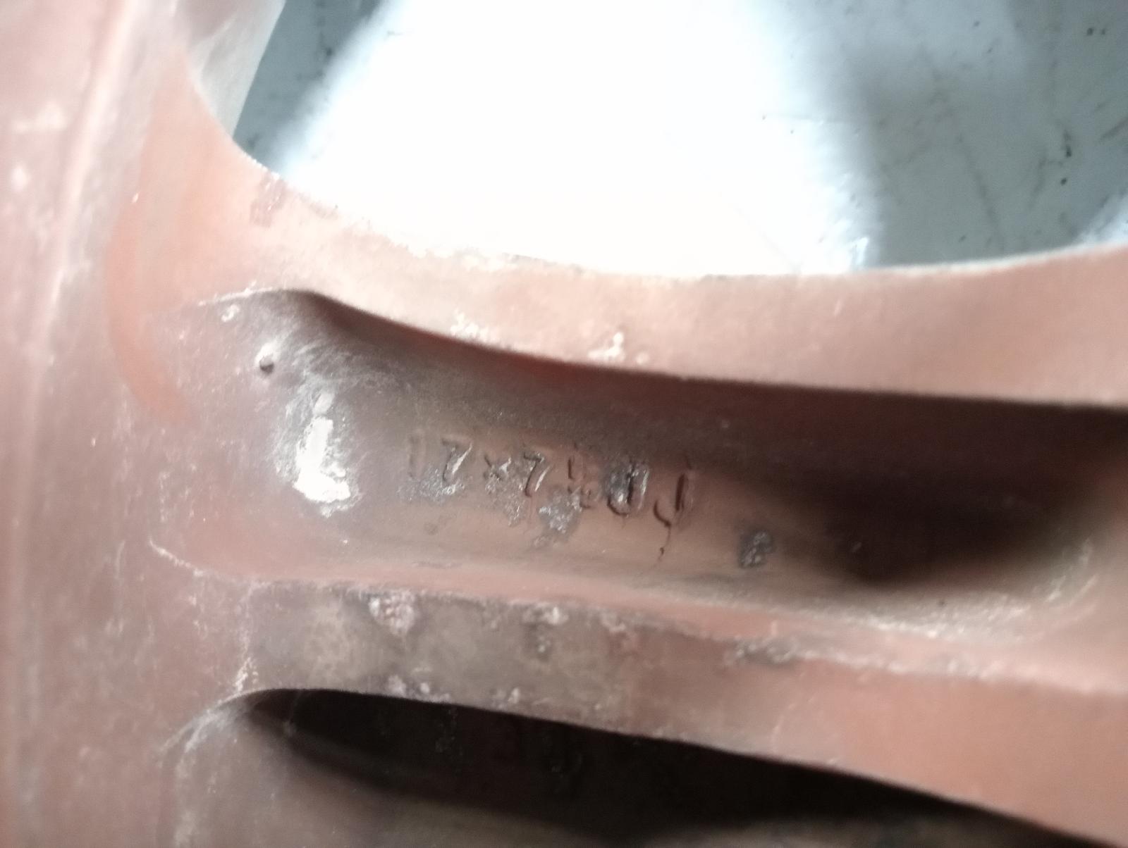 8948625