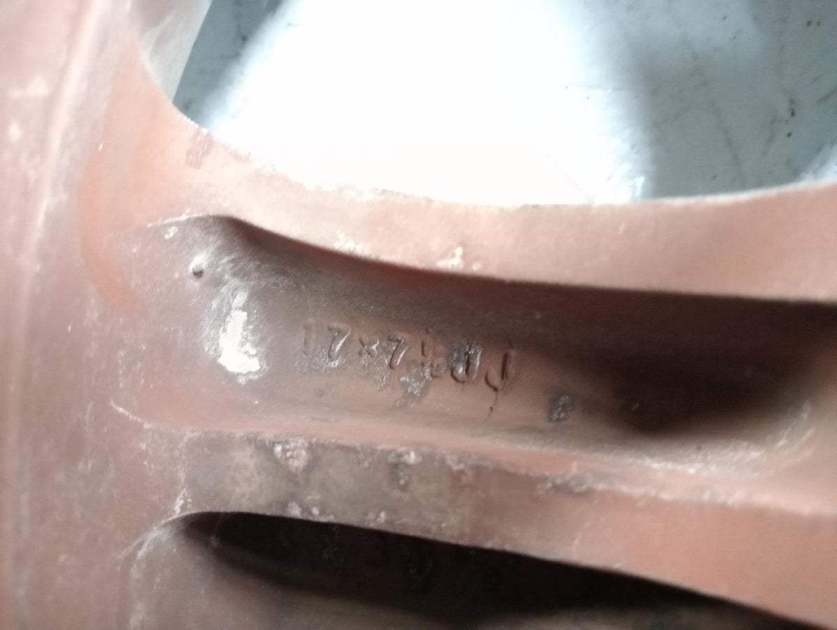 9047541