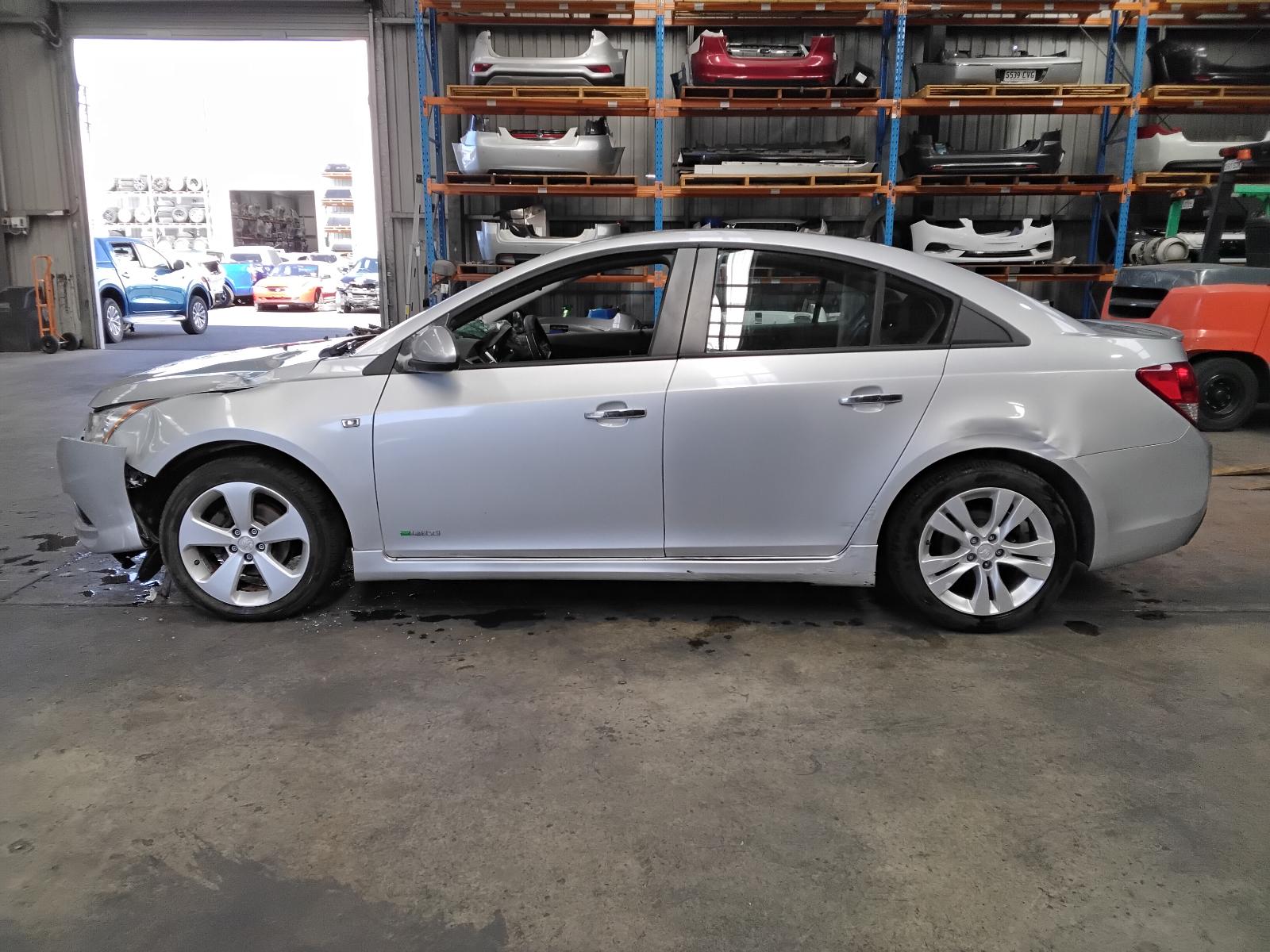 8975902