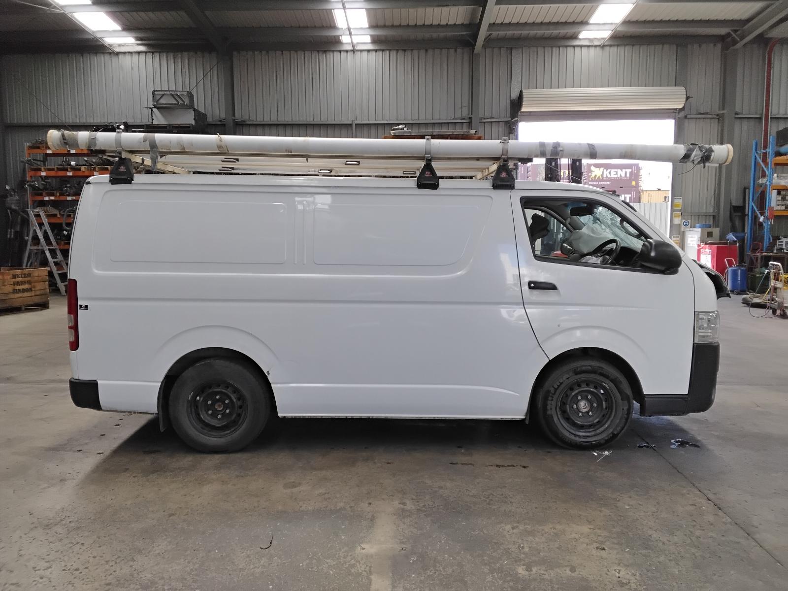 8951500