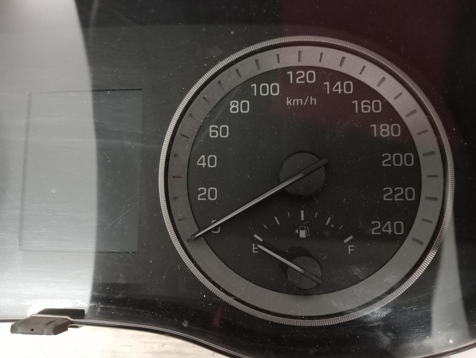 8972573
